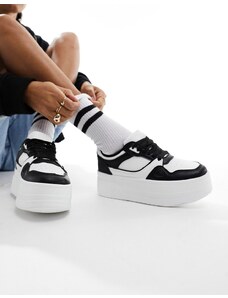 London Rebel - Sneakers flatform a pannelli bianche e nere-Bianco