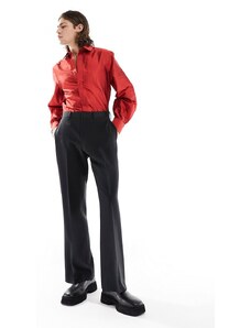 ASOS DESIGN - Camicia regular fit con maniche a campana in taffetà rossa-Rosso