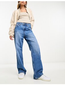 River Island - Jeans dritti blu stile anni '90 lavaggio medio