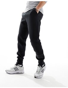 adidas Originals - Neuclassics - Pantaloni sportivi della tuta felpati neri con fondo elasticizzato-Nero