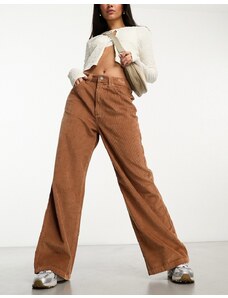Cotton On - Jeans super ampi in velluto a coste marrone
