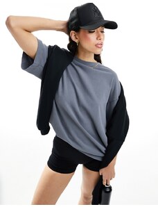 ASOS 4505 - T-shirt oversize squadrata pesante nero slavato quick dry