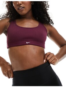 Nike Training - Alate Dri-FIT - Reggiseno a sostegno leggero bordeaux viola a coste