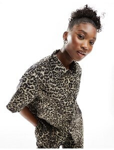 AllSaints - Jemi Leppo - Camicia a maniche corte con stampa leopardata-Oro