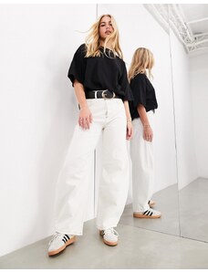 ASOS Edition - Sydney - Jeans a vita alta con gamba bombata color écru slavato-Bianco
