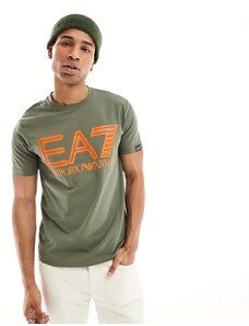 Armani - EA7 - T-shirt verde kaki con logo fluo grande sul petto