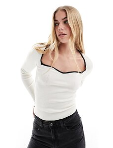 New Look - Top bianco in maglia con scollo a cuore