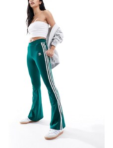 adidas Originals - Leggings a zampa verde college con tre strisce
