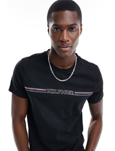 Tommy Hilfiger - T-shirt nera con righe sul petto-Nero