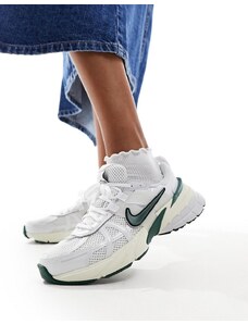 Nike - V2K Run - Sneakers bianche e verdi-Bianco