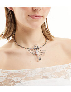 Reclaimed Vintage - Collana argento con decorazione floreale e perla
