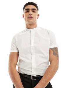 ASOS DESIGN - Camicia slim fit bianca con collo serafino e maniche arrotolate-Bianco