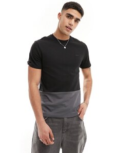 Calvin Klein - T-shirt nera color-block in tessuto interlock-Nero
