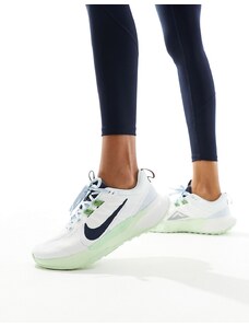 Nike Running - Juniper Trail 2 NN - Sneakers bianche e verdi-Bianco