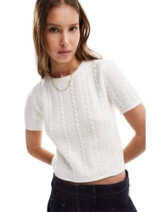 ASOS DESIGN - T-shirt girocollo mini in maglia lavorata a trecce color crema-Bianco