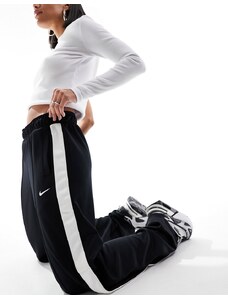 Nike - Streetwear - Pantaloni cargo dritti neri-Nero