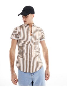 ASOS DESIGN - Camicia Oxford slim elasticizzata marrone a righe