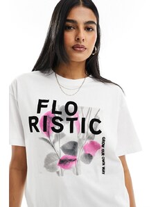 Only - T-shirt bianca oversize con stampa floreale-Bianco