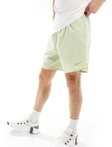 Nike Running - Challenger - Pantaloncini verde chiaro da 7"