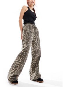 ASOS DESIGN - Pantaloni a fondo ampio in popeline di cotone con stampa leopardata-Multicolore