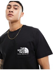The North Face - Berkeley California - T-shirt nera con tasca-Nero
