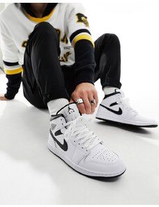 Air Jordan 1 Mid trainers in white-Bianco