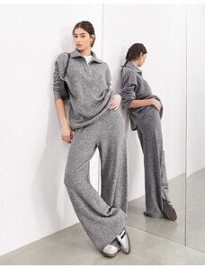 ASOS EDITION - Pantaloni in maglia a fondo ampio grigio chiaro a coste in coordinato