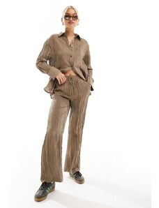 ONLY - Pantaloni a fondo ampio testurizzati marrone chiaro in coordinato