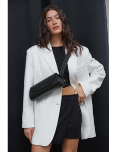 Women's Black Leather Handbag with Oblong Shape Estro ER00114408