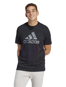 T-shirt nera da uomo con logo camouflage adidas Badge of Sport