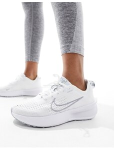 Nike Running - Interact Run - Sneakers bianche e argento-Bianco