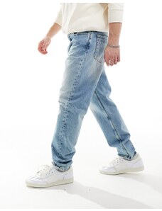 Tommy Jeans - Isaac - Jeans affusolati comodi lavaggio chiaro-Blu