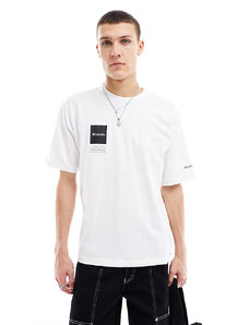 Columbia - Barton Springs II - T-shirt oversize bianca - In esclusiva per ASOS-Bianco