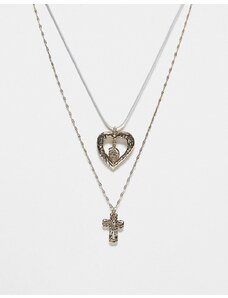 Reclaimed Vintage - Collana unisex a due fili con ciondoli a cuore e a croce-Oro