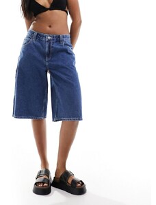 Dr Denim - Bree - Pantaloncini di jeans lavaggio medio stone wash a vita medio-alta vestibilità ampia-Blu