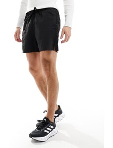 ASOS 4505 - Pantaloncini sportivi in nylon stropicciati neri-Nero