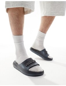 ASOS DESIGN - Sandali con stampa spray effetto invecchiato e toppa-Nero