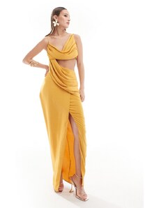ASOS DESIGN - Vestito lungo asimmetrico drappeggiato con cut-out laterale color oro