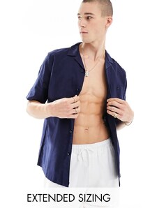 ASOS DESIGN - Camicia comoda in misto lino blu navy con rever