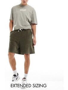 ASOS DESIGN - Pantaloncini oversize in velour a coste verde scuro