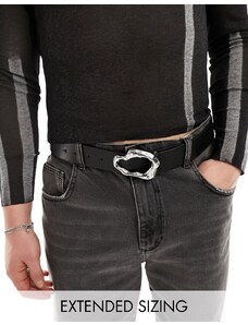ASOS DESIGN - Cintura in pelle sintetica nera con fibbia color argento effetto fuso-Nero