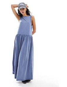 ASOS DESIGN - Vestito grembiule lungo senza maniche lavaggio indaco con scollo profondo sul retro-Blu