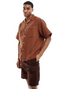 ASOS DESIGN - Camicia oversize marrone a righe con rever
