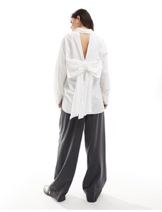 Miss Selfridge - Camicia bianca oversize in popeline con fiocco sul retro-Bianco