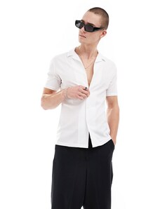 ASOS DESIGN - Camicia attillata a maniche corte bianca in viscosa con rever pronunciato-Bianco