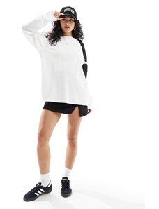 ASOS DESIGN - T-shirt skater a maniche lunghe bianca-Bianco
