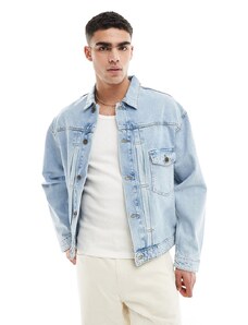 Jack & Jones - Giacca di jeans squadrata blu lavaggio chiaro con tasche sul davanti