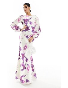 ASOS DESIGN - Vestito lungo in raso bianco con stampa a fiori, maniche a contrasto e taglio sbieco-Multicolore