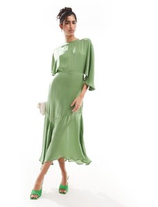 ASOS DESIGN - Vestito midi in raso verde con maniche con volant e fondo asimmetrico