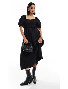 New Look - Vestito midi arricciato in vita nero con maniche a palloncino